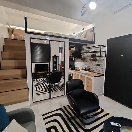112 Downtown Loft Апартаменты *