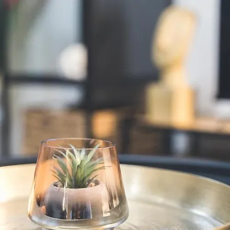 112 Downtown Loft Апартаменты *